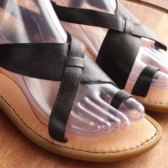 Born Sandals Womens SZ 8M BLK Inya Toe Loop Leather Boho Minimalist Flat Shoes - Picture 5 of 15